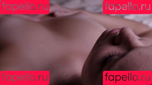 Lili Simmons Onlyfans Photo Gallery 