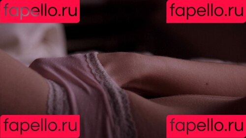 Lili Simmons Onlyfans Photo Gallery 