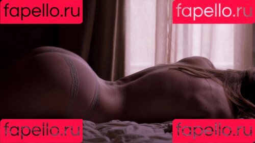 Lili Simmons Onlyfans Photo Gallery 