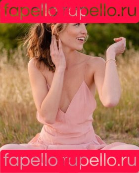 Lili Simmons Onlyfans Photo Gallery 