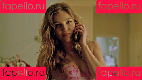 Lili Simmons Onlyfans Photo Gallery 