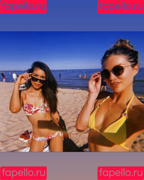 Lili Simmons Onlyfans Photo Gallery 