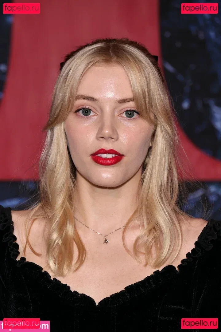 Grace Van Dien Onlyfans Photo Gallery 