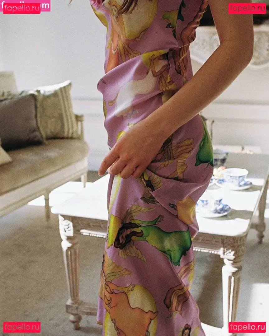 Grace Van Dien Onlyfans Photo Gallery 