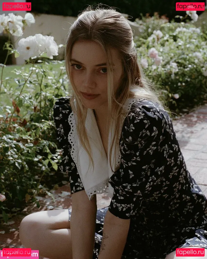 Grace Van Dien Onlyfans Photo Gallery 