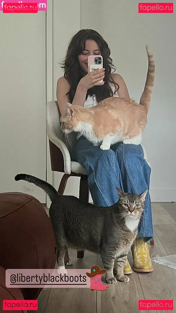 Grace Van Dien Onlyfans Photo Gallery 