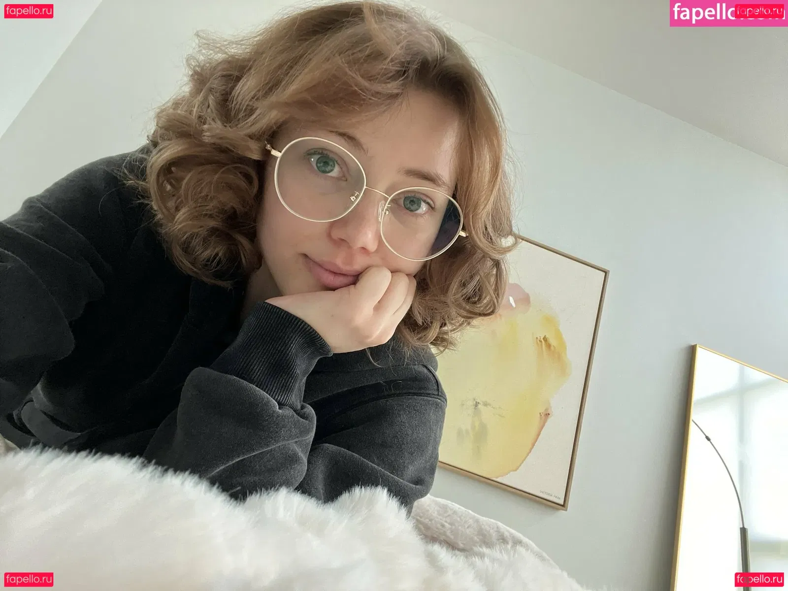 Grace Van Dien Onlyfans Photo Gallery 