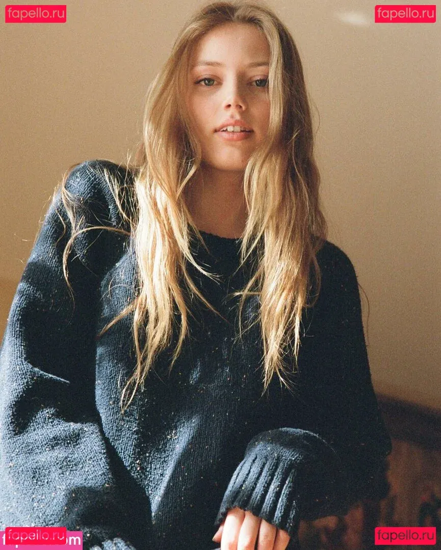 Grace Van Dien Onlyfans Photo Gallery 