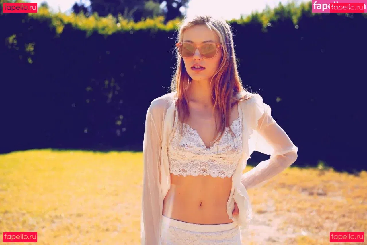 Grace Van Dien Onlyfans Photo Gallery 