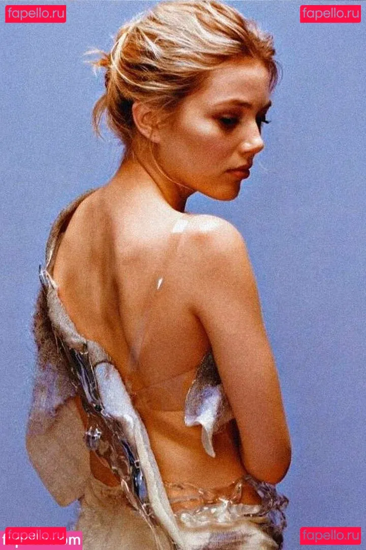 Grace Van Dien Onlyfans Photo Gallery 