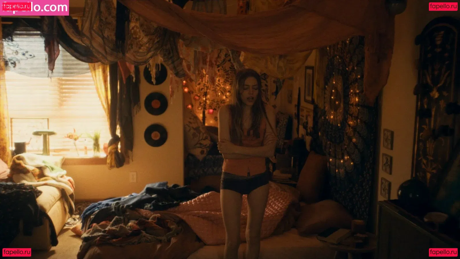 Grace Van Dien Onlyfans Photo Gallery 