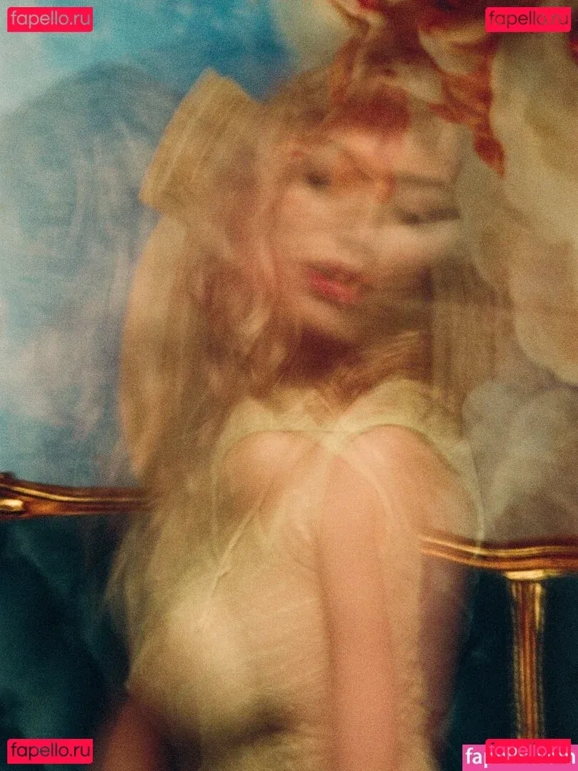 Grace Van Dien Onlyfans Photo Gallery 