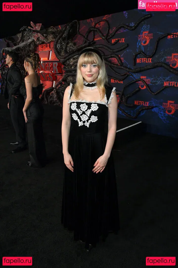 Grace Van Dien Onlyfans Photo Gallery 