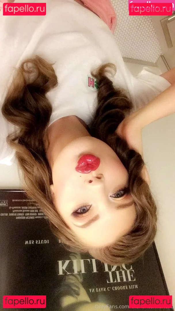 Elenakoshkaxoxo Onlyfans Photo Gallery 