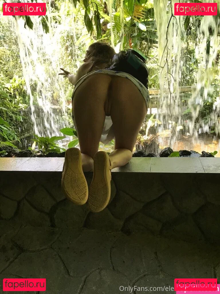 Elenakoshkaxoxo Onlyfans Photo Gallery 