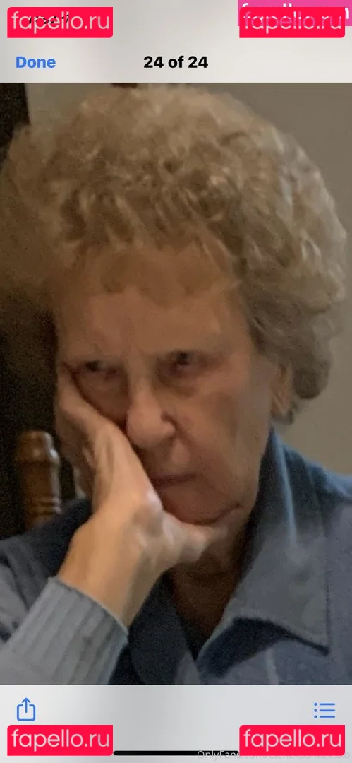 Elenakoshkaxoxo Onlyfans Photo Gallery 