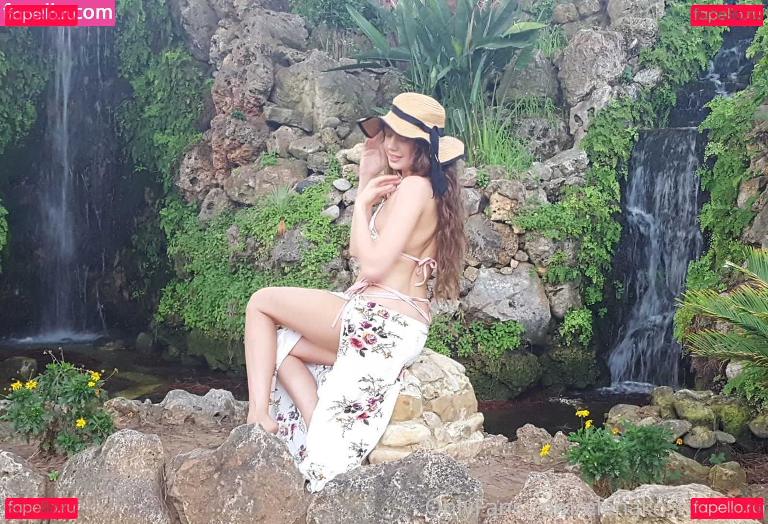 Elenakoshkaxoxo Onlyfans Photo Gallery 