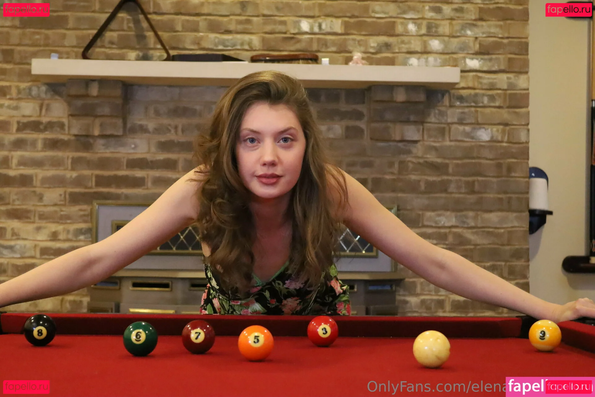 Elenakoshkaxoxo Onlyfans Photo Gallery 