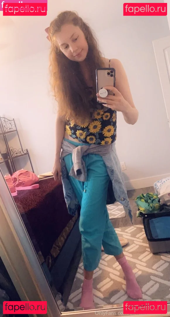 Elenakoshkaxoxo Onlyfans Photo Gallery 