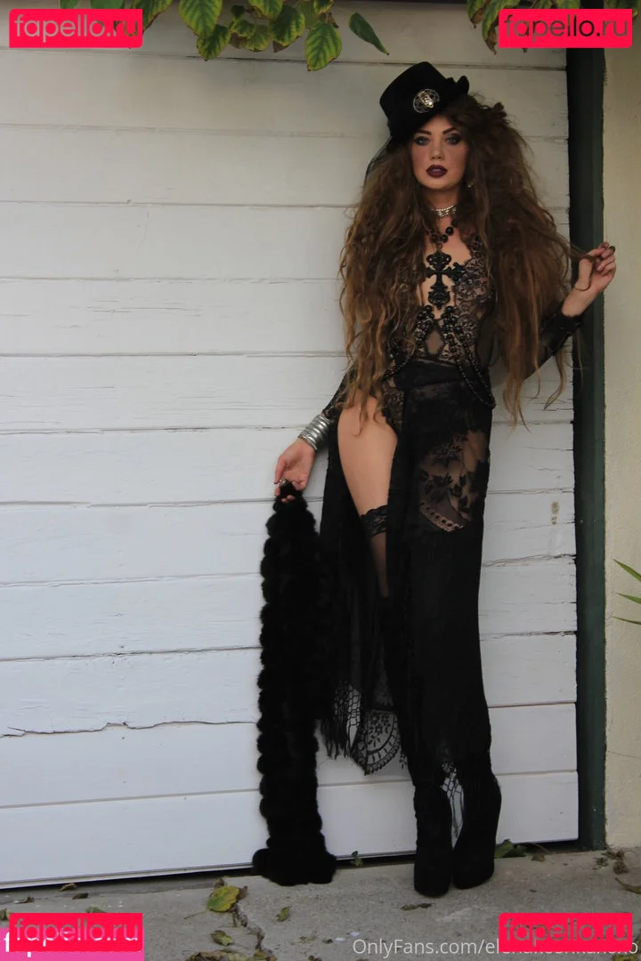 Elenakoshkaxoxo Onlyfans Photo Gallery 