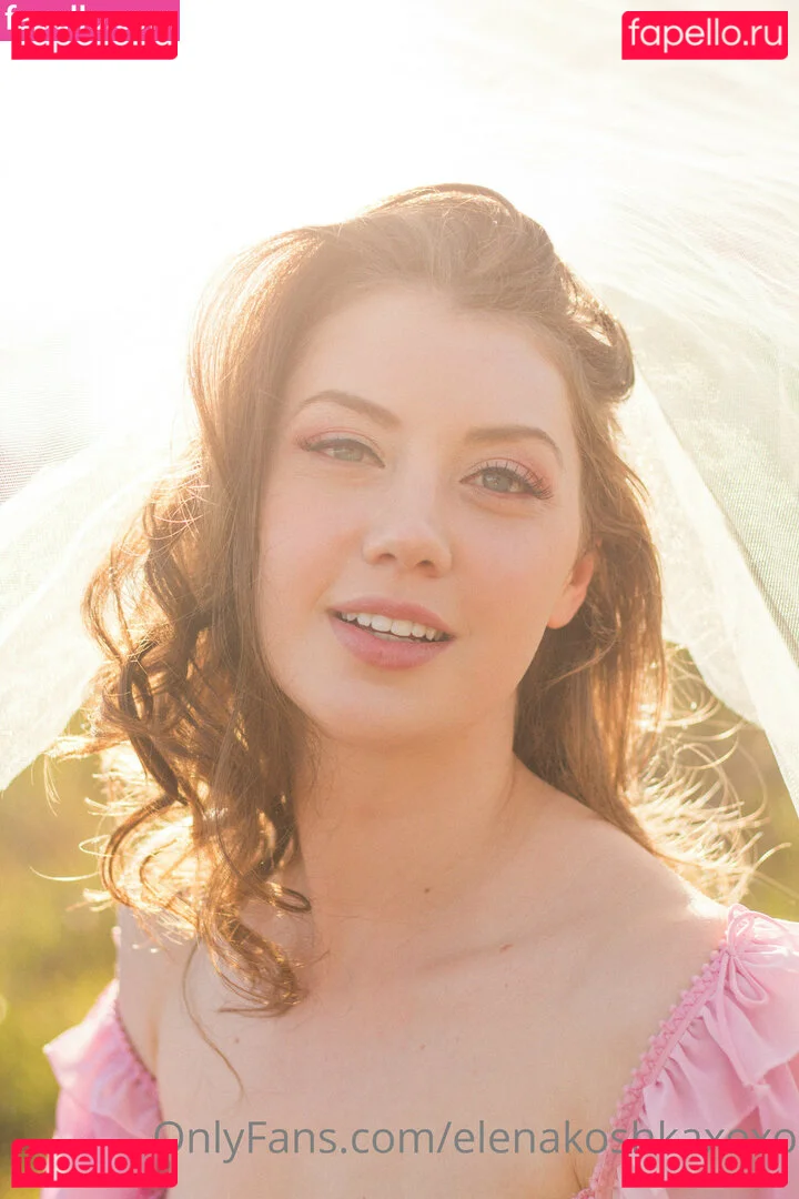 Elenakoshkaxoxo Onlyfans Photo Gallery 