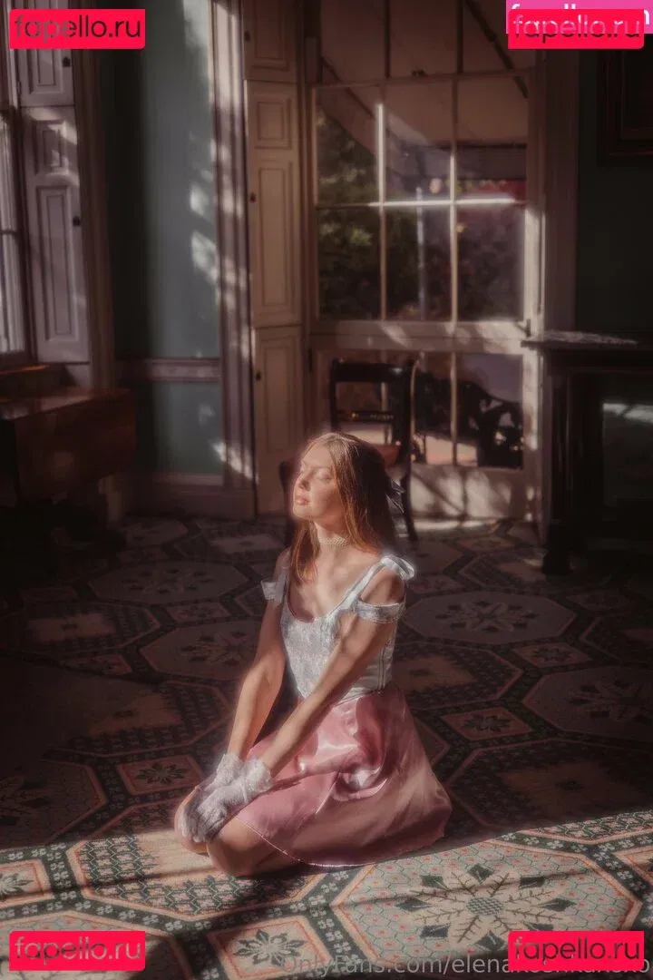 Elenakoshkaxoxo Onlyfans Photo Gallery 