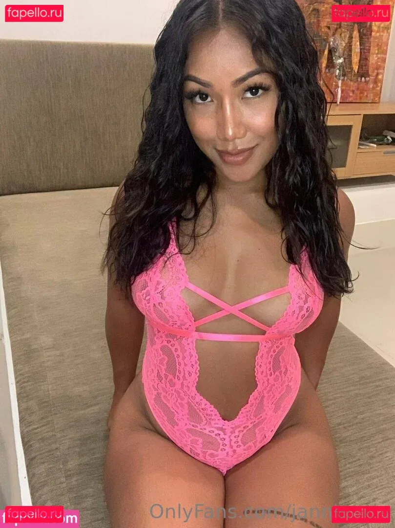 jannieasia Onlyfans Photo Gallery 