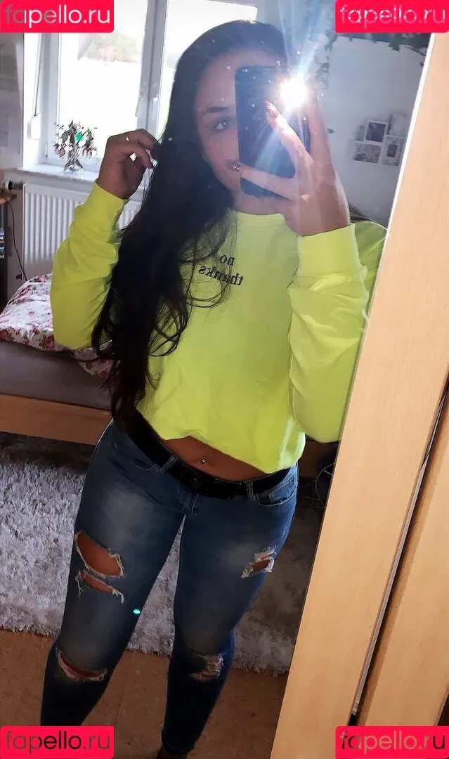 Fiona Schramm Onlyfans Photo Gallery 