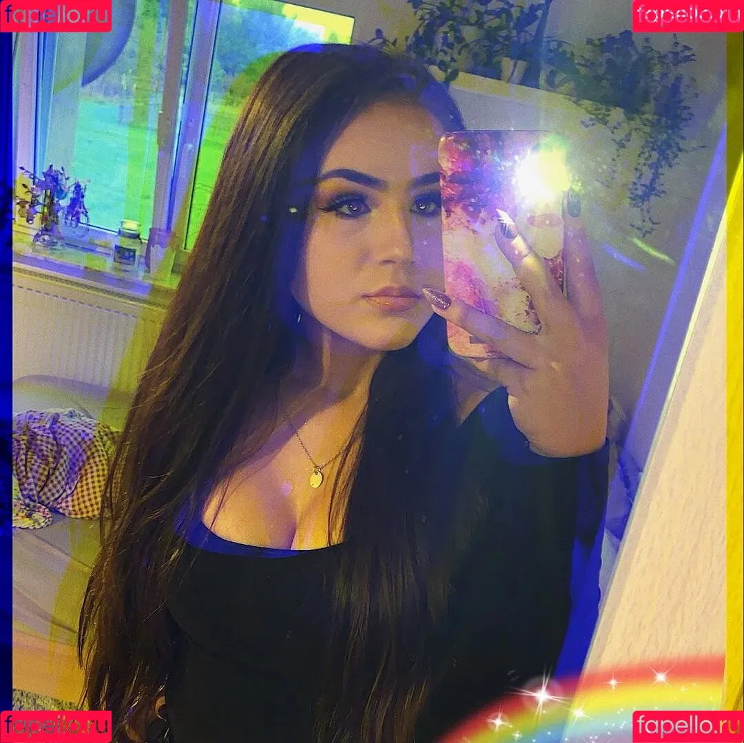 Fiona Schramm Onlyfans Photo Gallery 