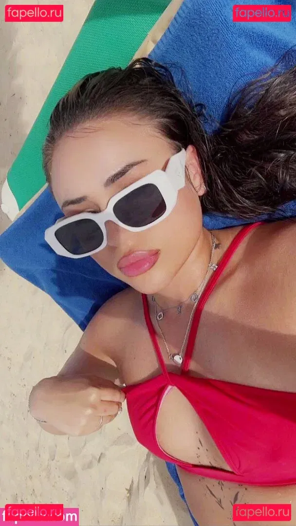 Fiona Schramm Onlyfans Photo Gallery 