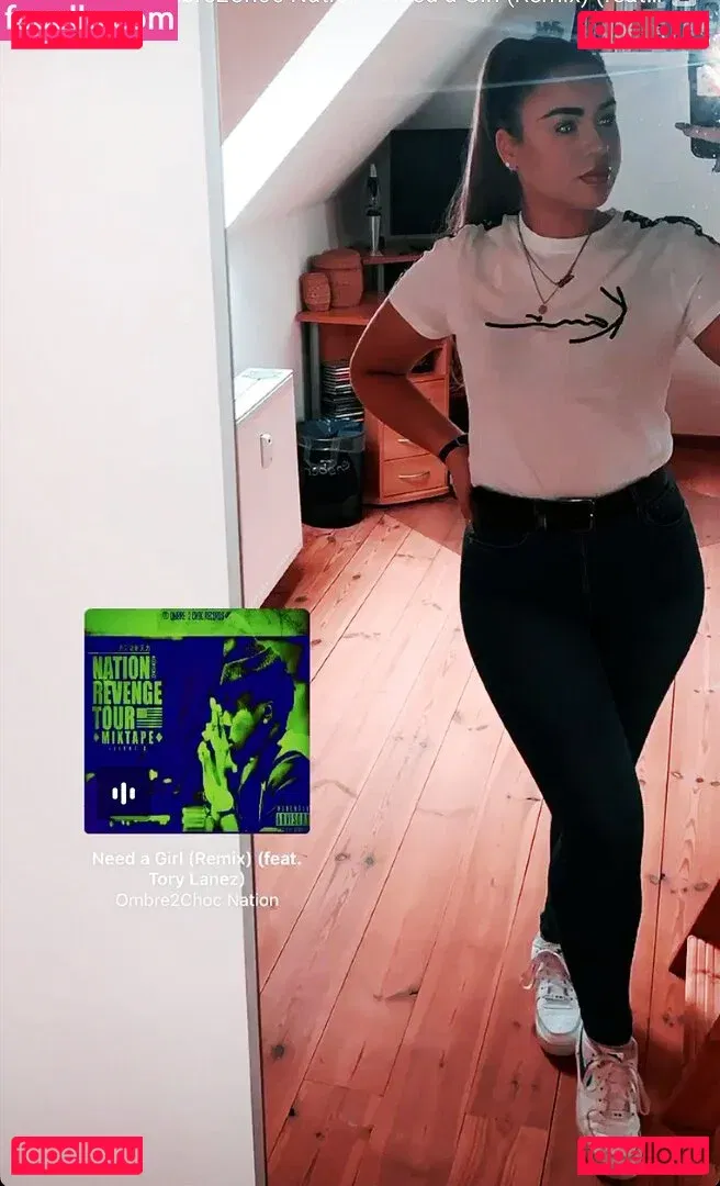 Fiona Schramm Onlyfans Photo Gallery 