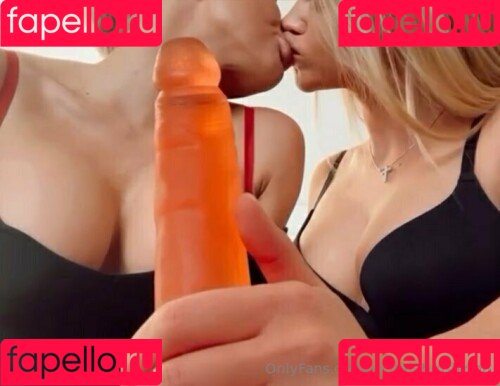 no_lesbi Onlyfans Photo Gallery 