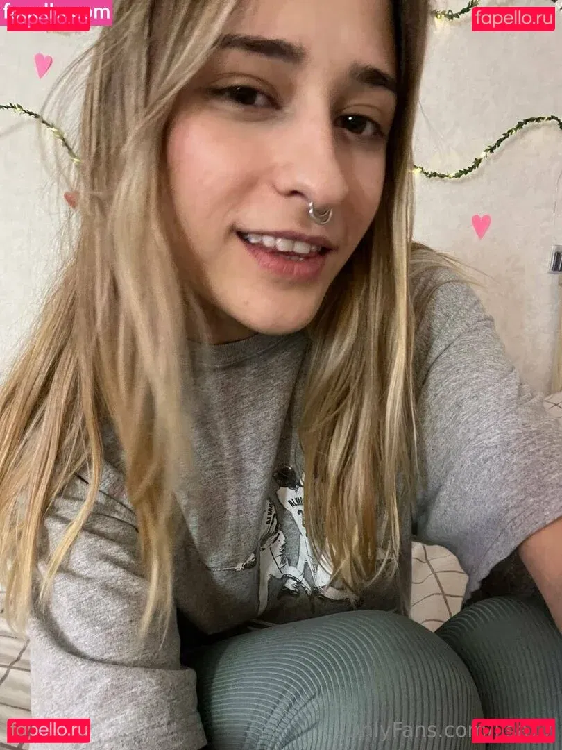 lisa17 Onlyfans Photo Gallery 