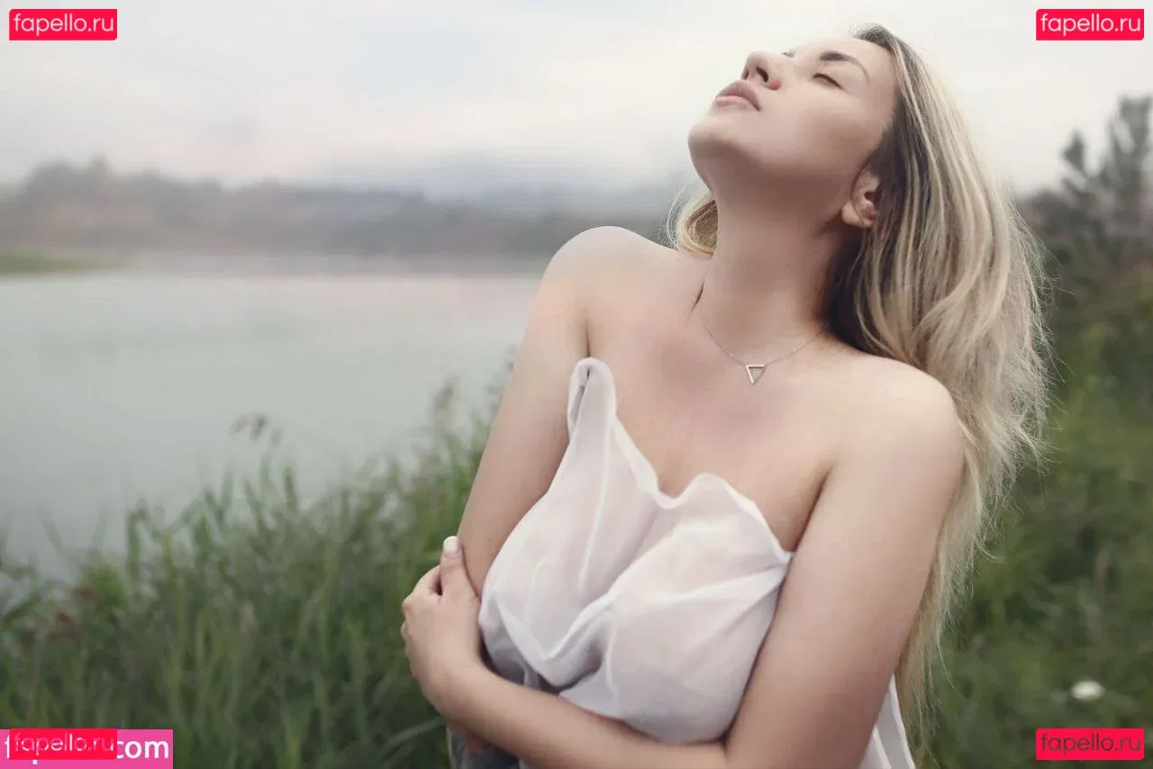 melons_fans Onlyfans Photo Gallery 