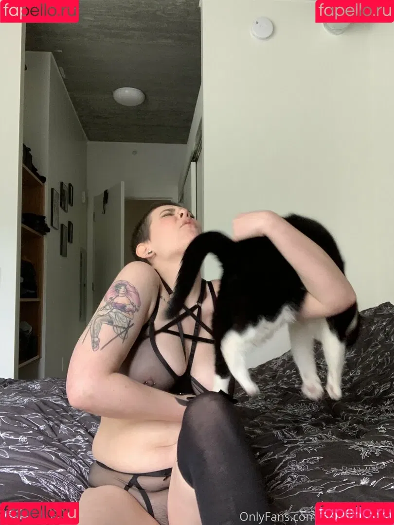 Luna Larei Onlyfans Photo Gallery 
