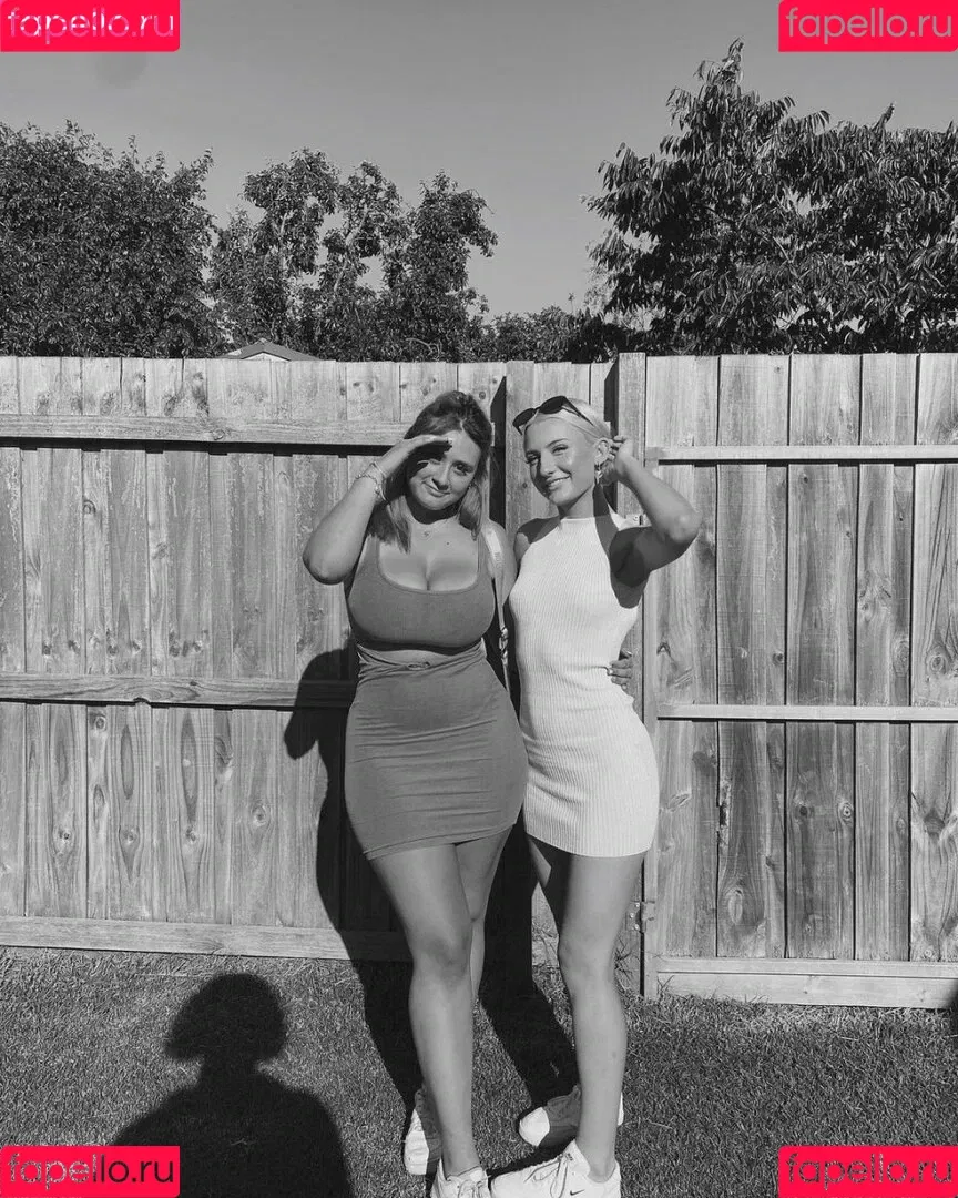 Zoe H Onlyfans Photo Gallery 