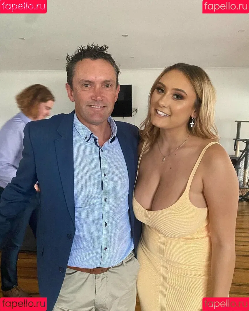 Zoe H Onlyfans Photo Gallery 