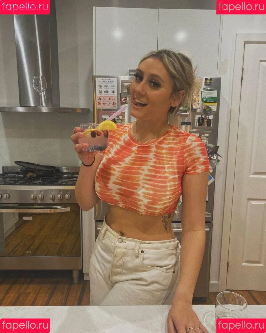 Zoe H Onlyfans Photo Gallery 