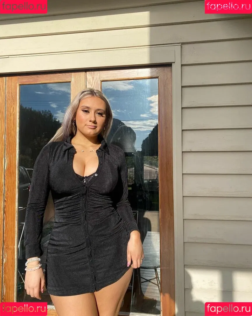 Zoe H Onlyfans Photo Gallery 