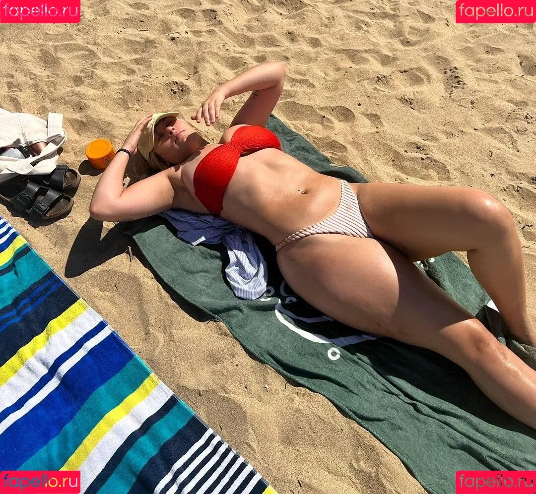 Zoe H Onlyfans Photo Gallery 