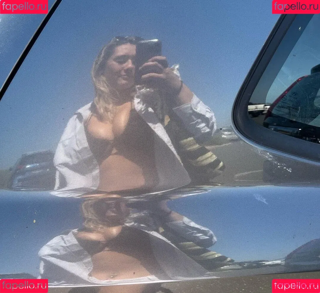 Zoe H Onlyfans Photo Gallery 