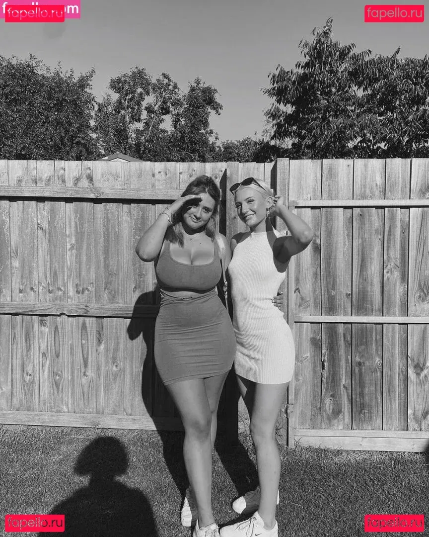 Zoe H Onlyfans Photo Gallery 