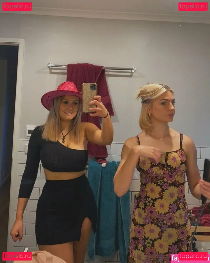 Zoe H Onlyfans Photo Gallery 