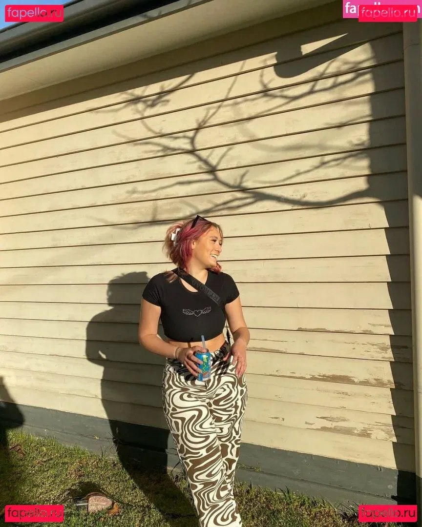 Zoe H Onlyfans Photo Gallery 