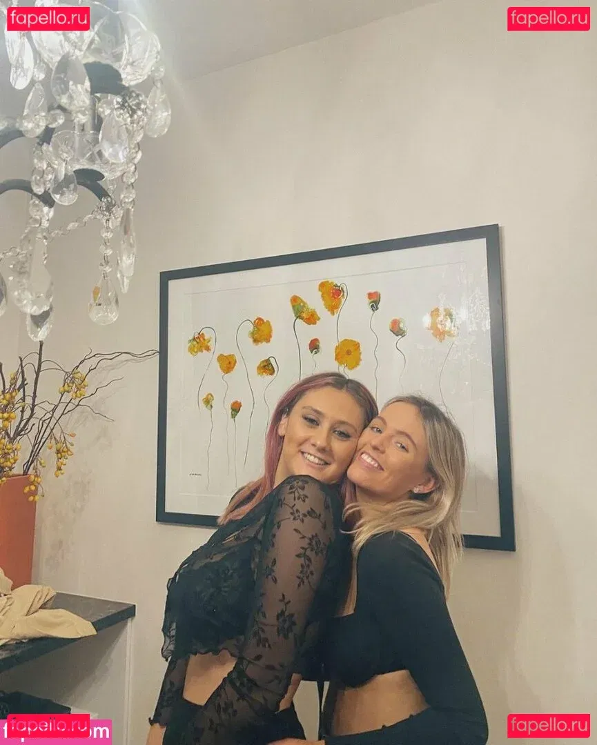 Zoe H Onlyfans Photo Gallery 