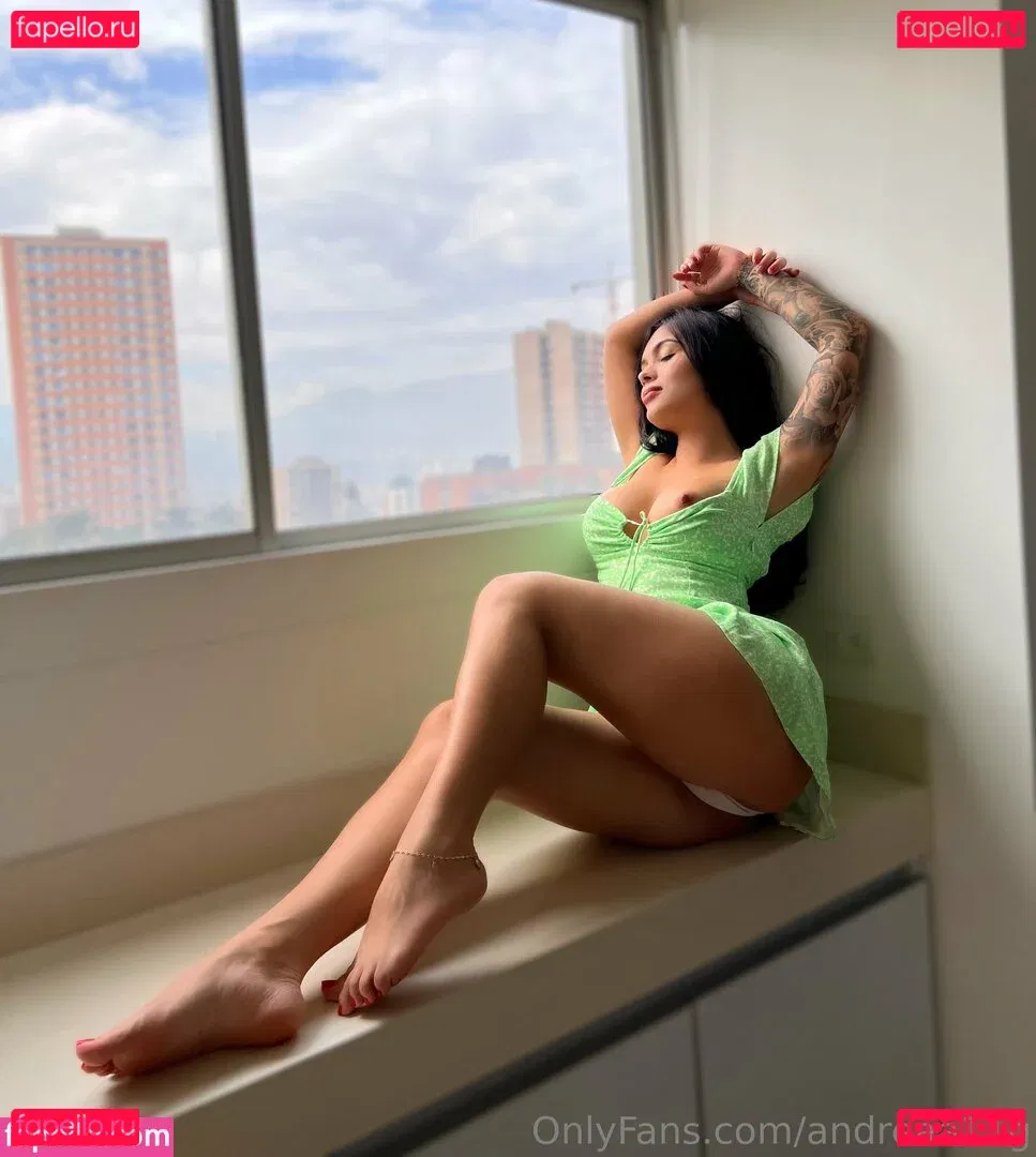 andreaa11g Onlyfans Photo Gallery 