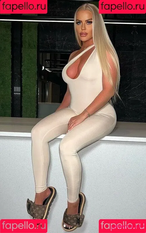 Mega Clarke Onlyfans Photo Gallery 