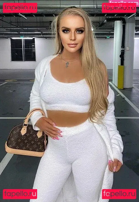 Mega Clarke Onlyfans Photo Gallery 