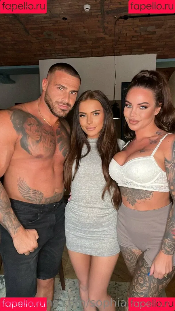 Sophia_Leighxx Onlyfans Photo Gallery 