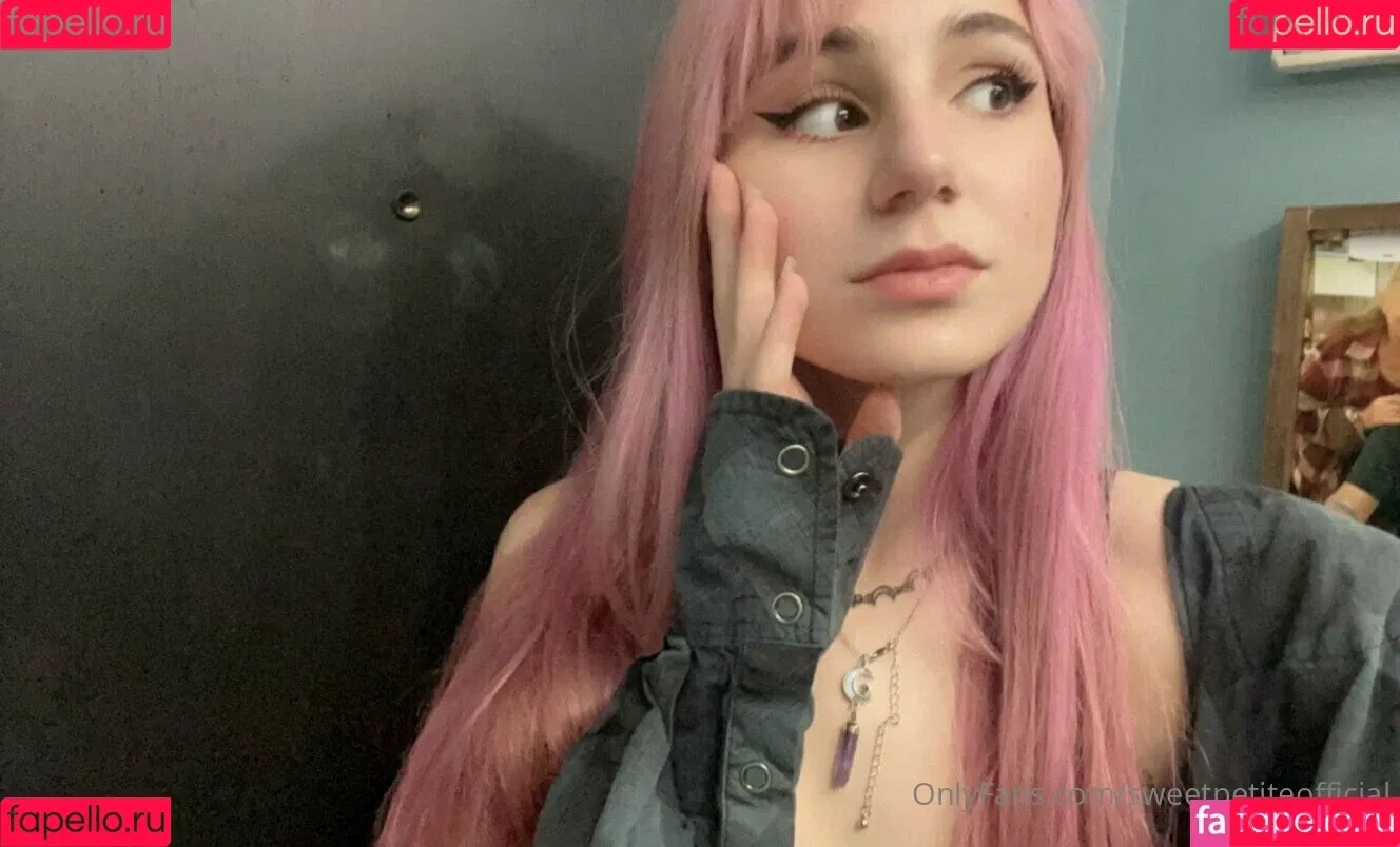 sweetpetiteofficial Onlyfans Photo Gallery 